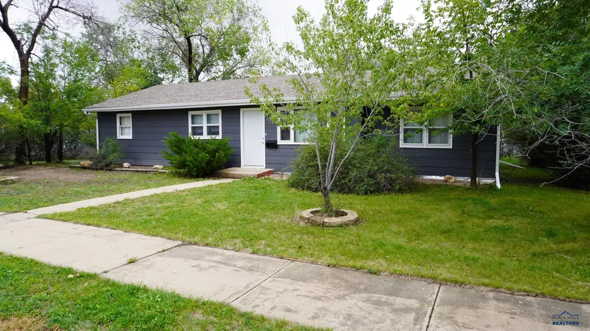 2118 Oak Ave, Rapid City, SD 57701 - #1