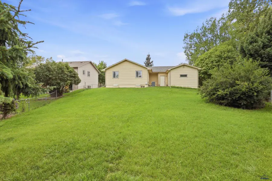 3920 Wisconsin Ave, Rapid City, SD 57701 - #2
