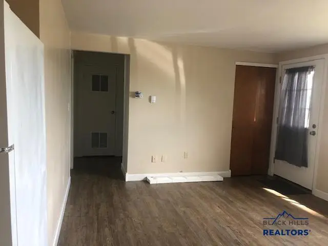 118 E Signal Dr, Rapid City, SD 57701 - #2
