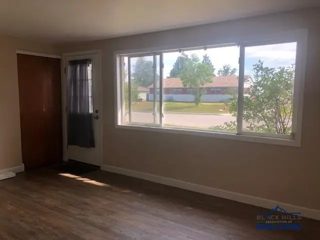 118 E Signal Dr, Rapid City, SD 57701 - #3