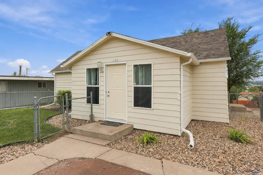 121 E Nowlin, Rapid City, SD 57701 - #3