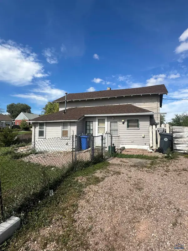 1430 5th St, Rapid City, SD 57701