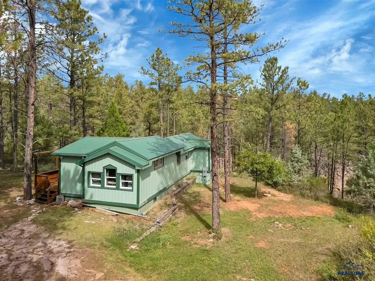 27438 Red Fox Rd, Hot Springs, SD 57747 - #1