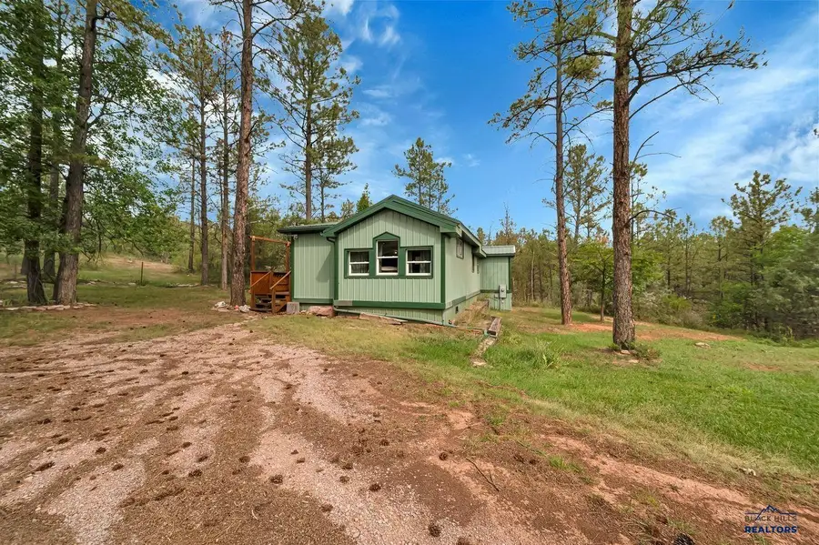 27438 Red Fox Rd, Hot Springs, SD 57747 - #2