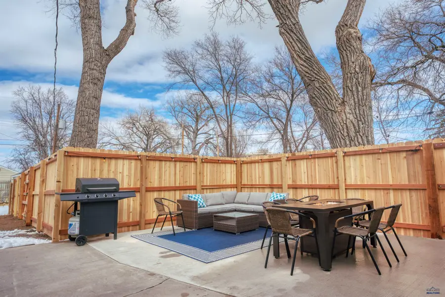 818 St James, Rapid City, SD 57701 - #2
