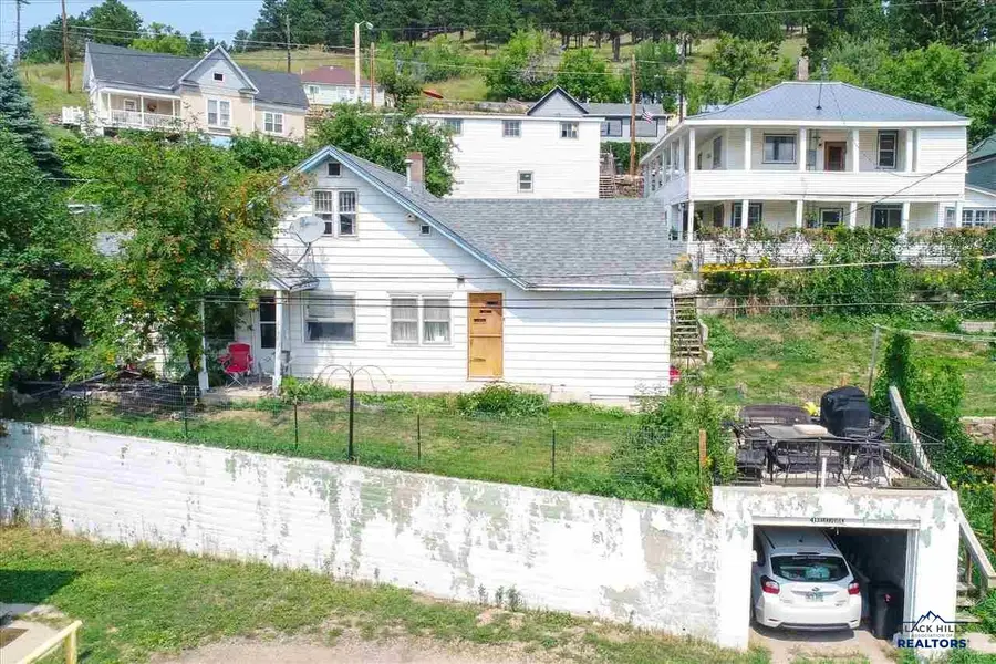 413 Grandview Dr, Lead, SD 57754 - #2