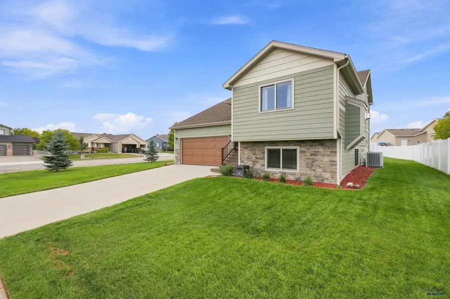 4301 Donegal Way, Rapid City, SD 57702 - #3