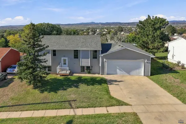 921 Ennen Dr, Rapid City, SD 57703