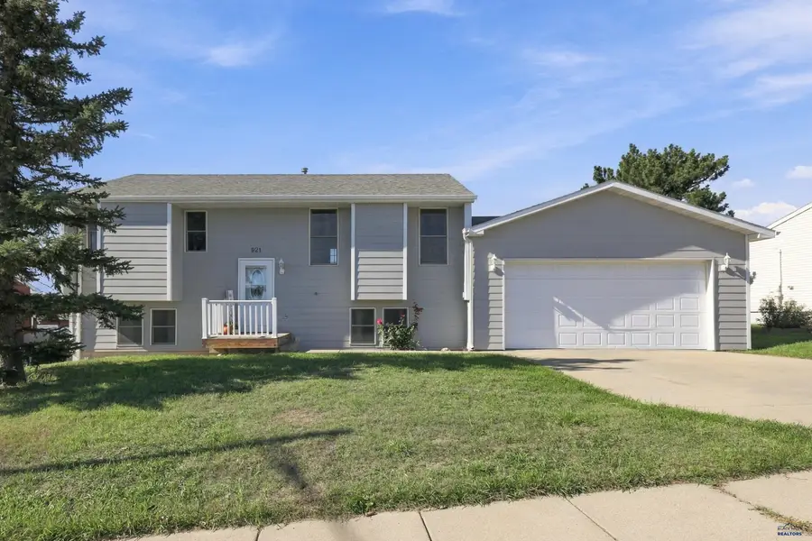 921 Ennen Dr, Rapid City, SD 57703 - #2