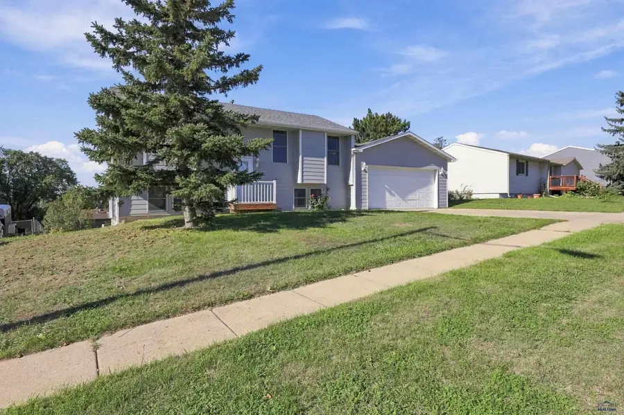 921 Ennen Dr, Rapid City, SD 57703 - #3