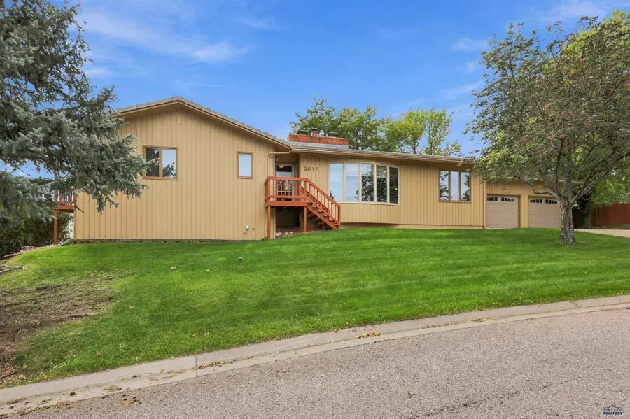 3915 Parkridge Dr, Rapid City, SD 57702 - #2