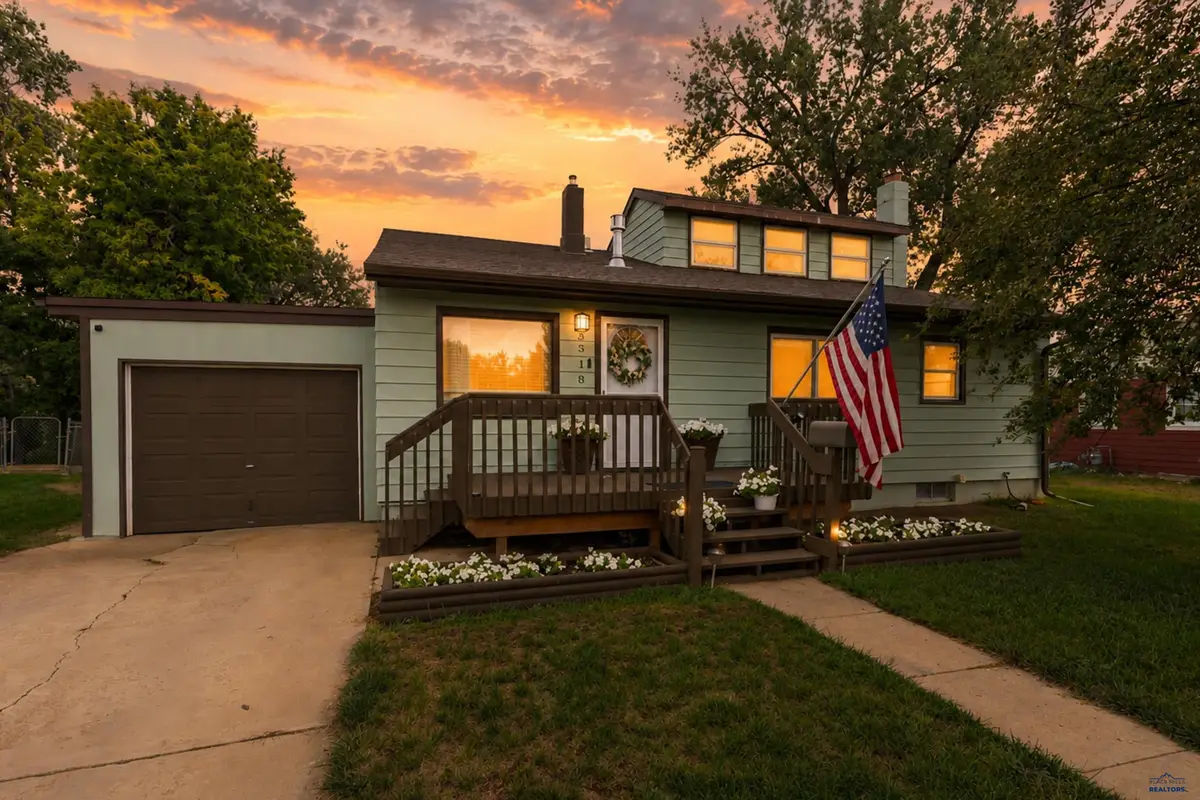 3518 Brookside Dr, Rapid City, SD 57702 - #1