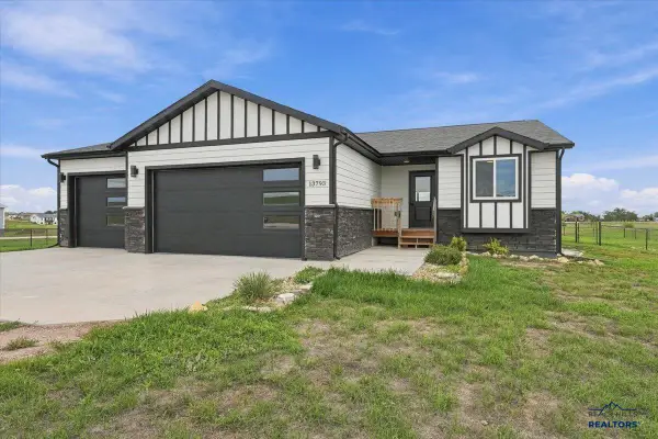 13793 Conestoga Loop, Piedmont, SD 57769