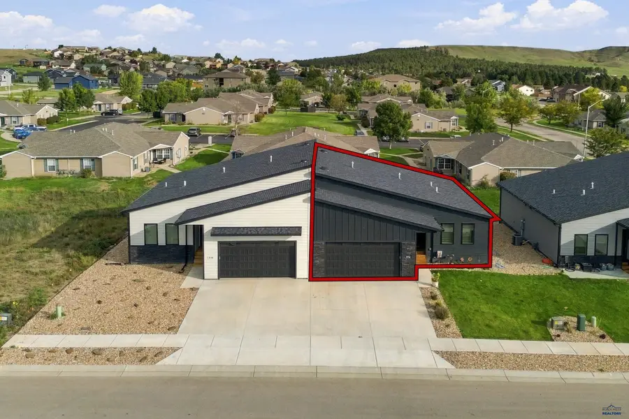 812 Petros Dr, Rapid City, SD 57701 - #2
