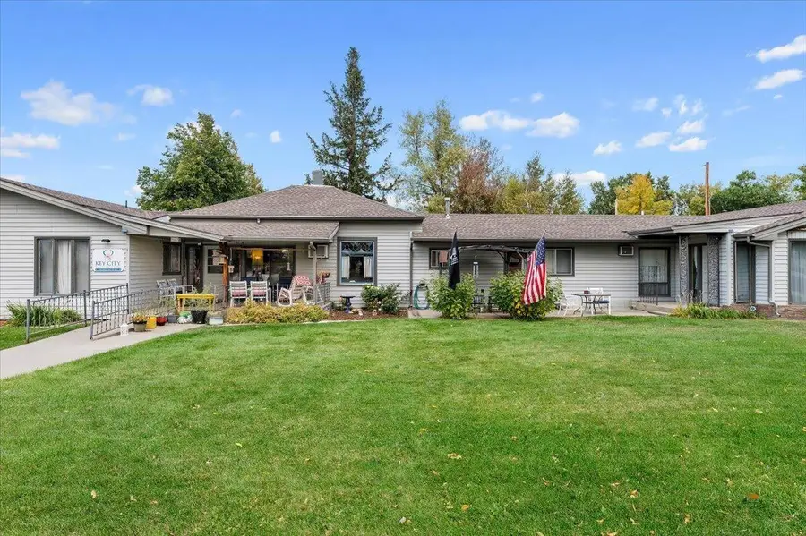 1542 Davenport St, Sturgis, SD 57785 - #3
