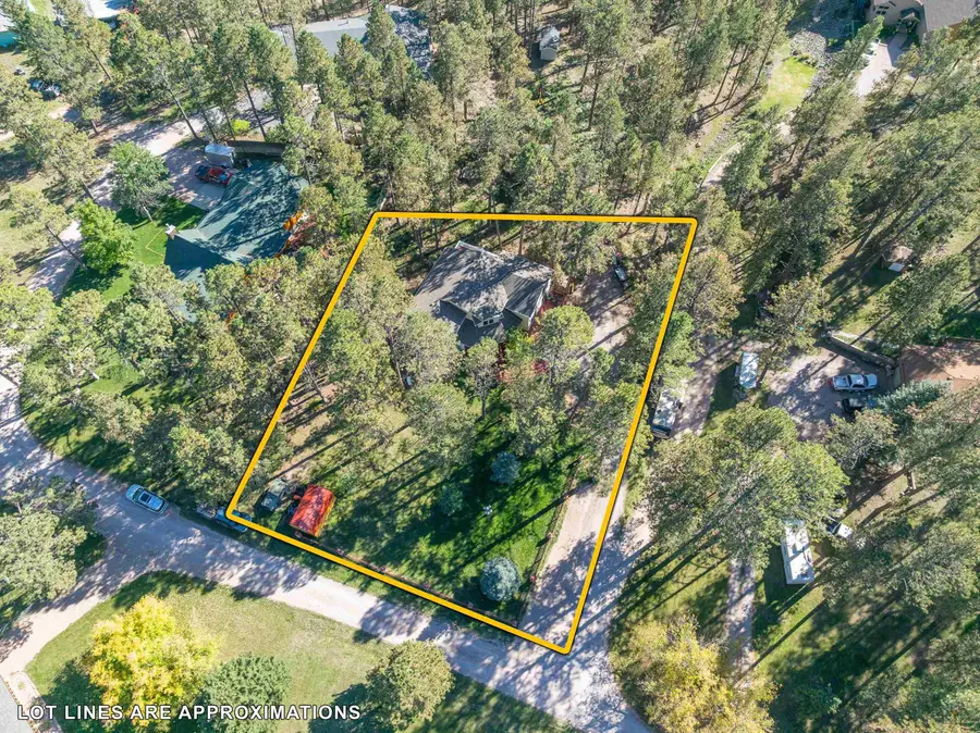 13079 Hillsview Dr, Rapid City, SD 57702 - #2