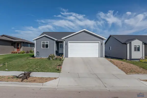 5520 Coal Bank Dr, Rapid City, SD 57701