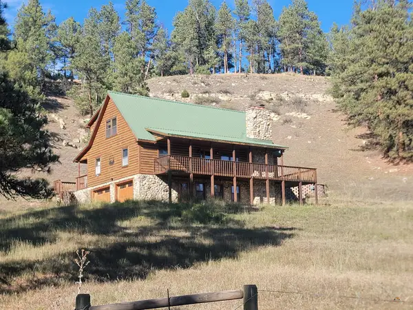 180 Deer Creek Ln, Hulett, WY 82720