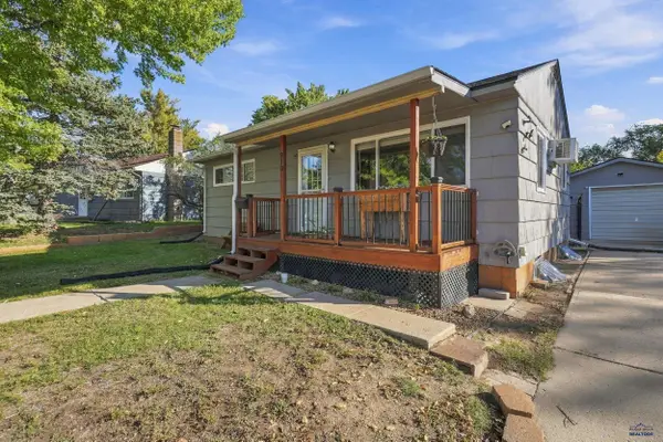 910 Allen Ave, Rapid City, SD 57701