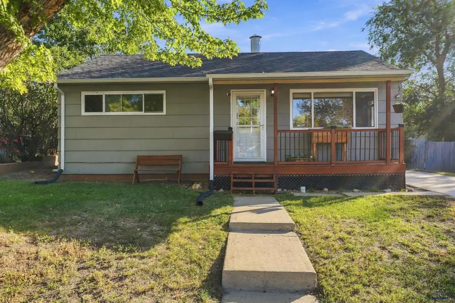 910 Allen Ave, Rapid City, SD 57701 - #2