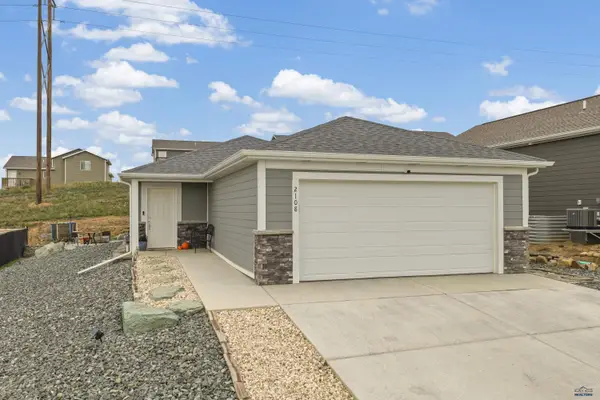 2108 Noah St, Rapid City, SD 57703