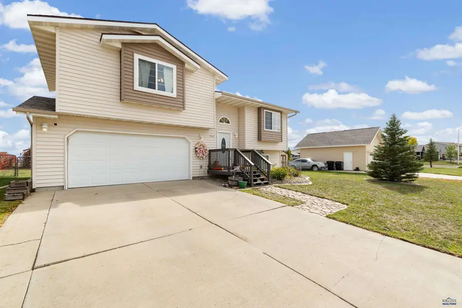 4416 Milehigh Ave, Rapid City, SD 57701 - #2