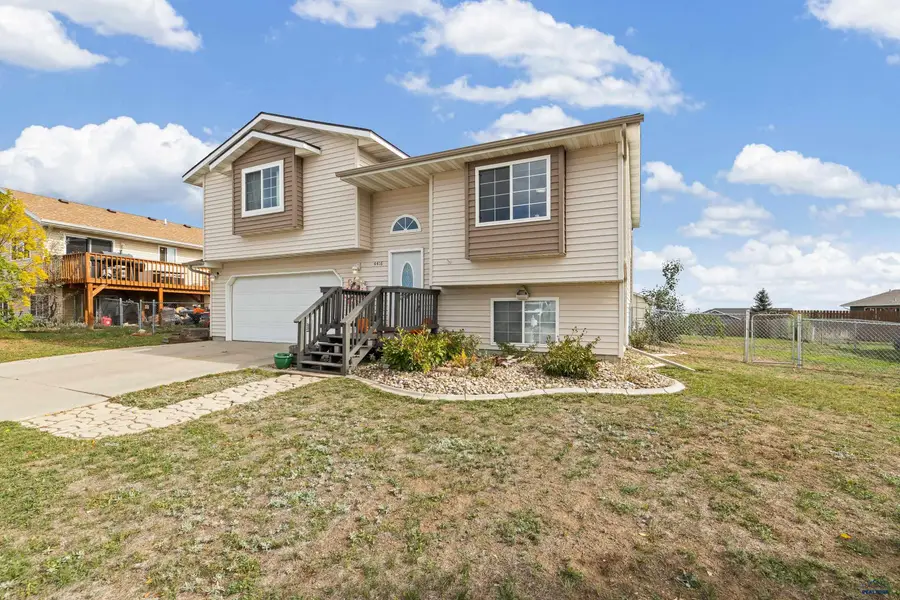 4416 Milehigh Ave, Rapid City, SD 57701 - #3