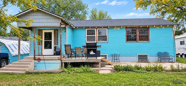 2433 Plateau Ln, Rapid City, SD 57703