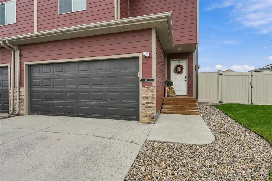 611 Copperfield Dr, Rapid City, SD 57703 - #2