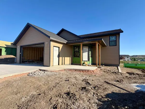 910 Country Rd West, Rapid City, SD 57701