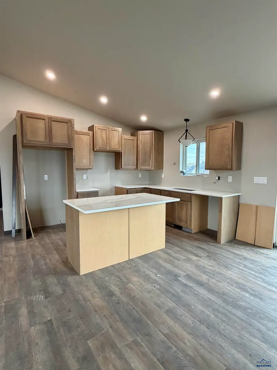 910 Country Rd West, Rapid City, SD 57701 - #2