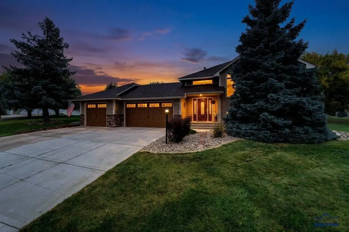 4922 Raven Cir, Rapid City, SD 57702 - #1