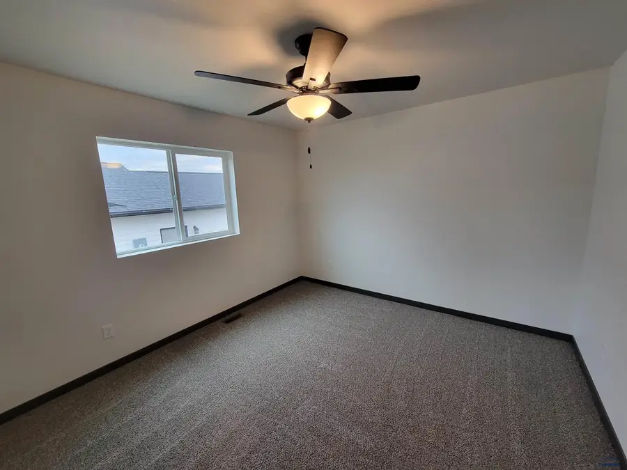 5609 Coal Bank Dr, Rapid City, SD 57701 - #3