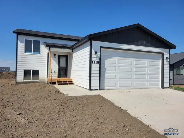 5617 Coal Bank Dr, Rapid City, SD 57701