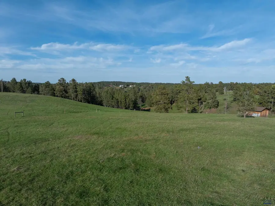 660 Brookshire Dr, Rapid City, SD 57702 - #3