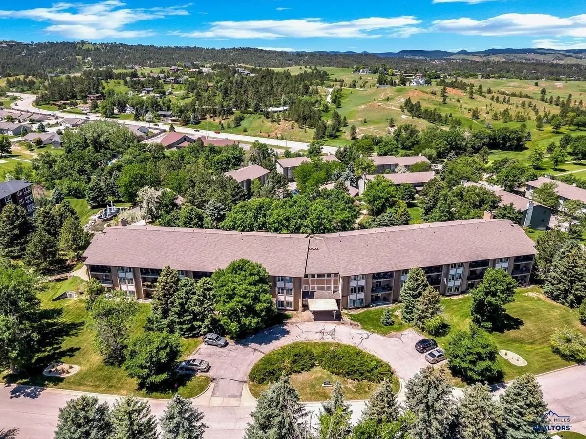 3963 Fairway Hills Dr, Rapid City, SD 57702 - #1