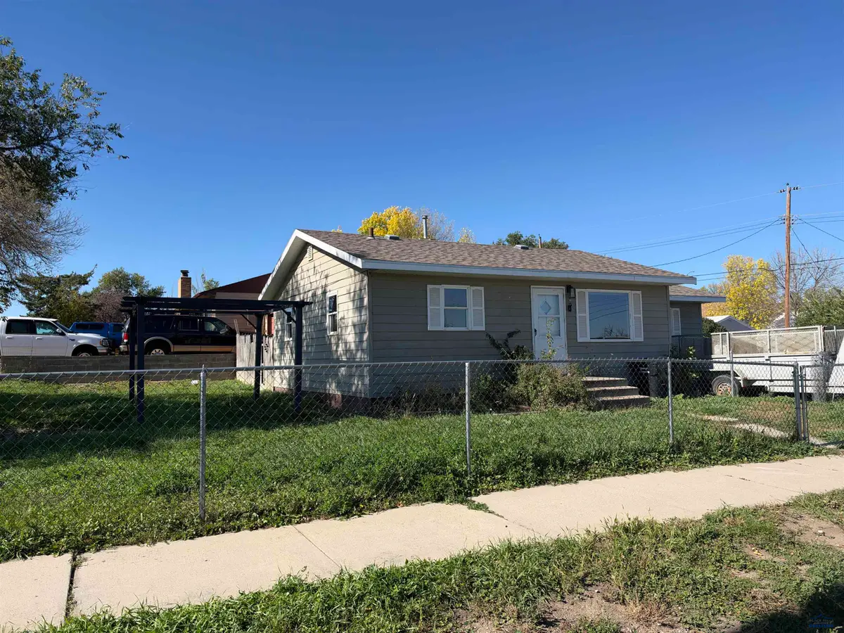 136 E Nowlin, Rapid City, SD 57701 - #1