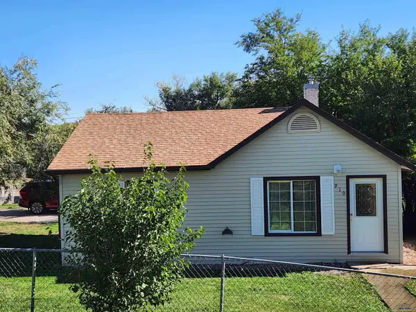 910 Silver St, Rapid City, SD 57701