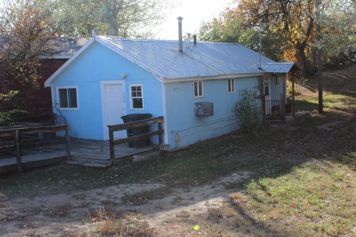 222 7th Ave, Belle Fourche, SD 57717 - #1
