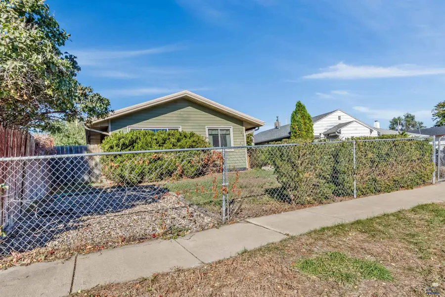 106 E Madison, Rapid City, SD 57701 - #2