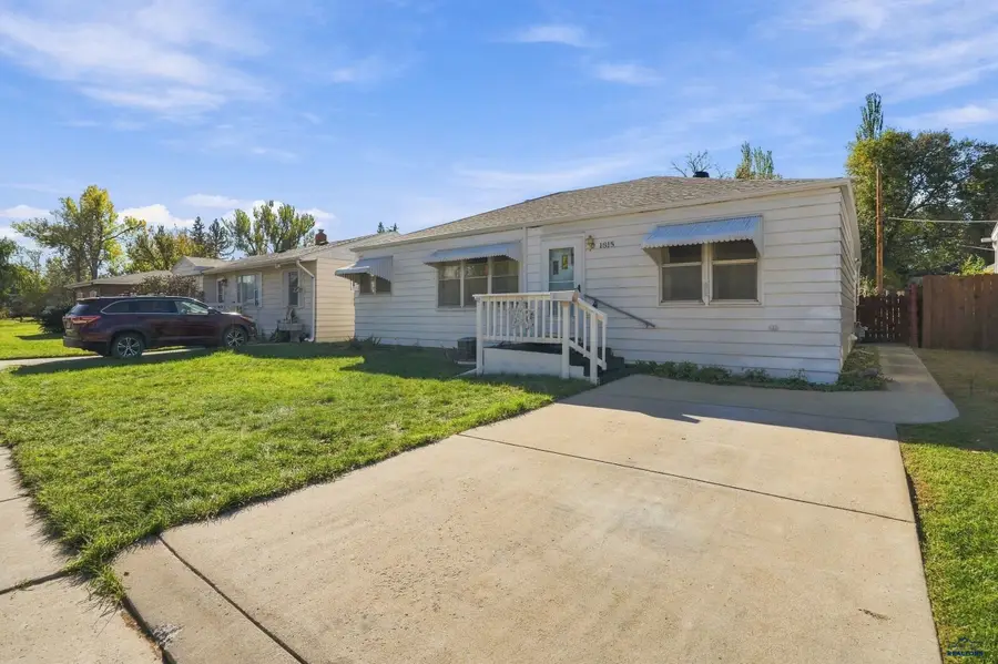 1815 Evergreen Dr, Rapid City, SD 57702 - #2