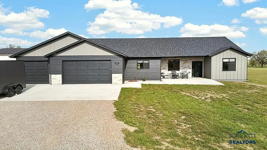6242 Greenfield Dr, Rapid City, SD 57703 - #3