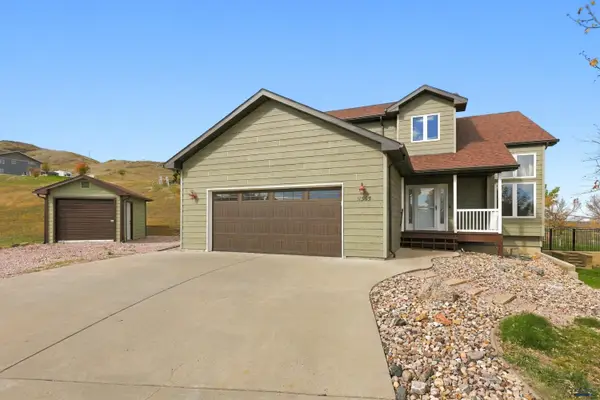 11565 Saddleback Ct, Rapid City, SD 57703