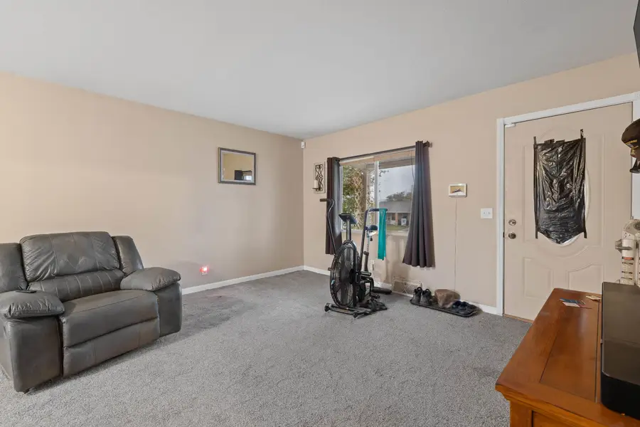 406 Robbins Dr, Rapid City, SD 57701 - #3