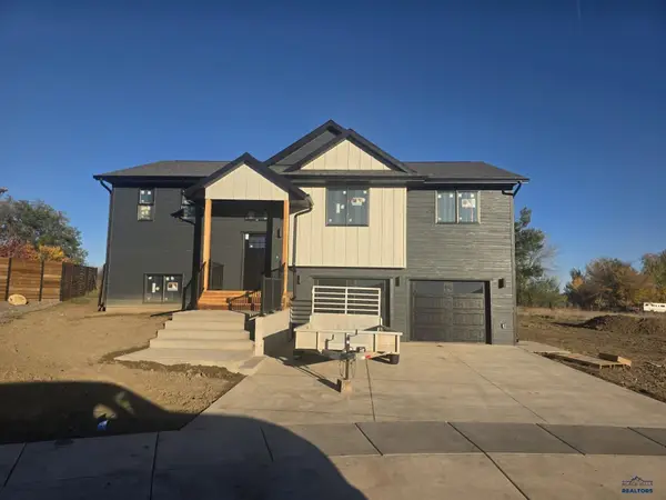 3918 Altor Ln, Rapid City, SD 57703
