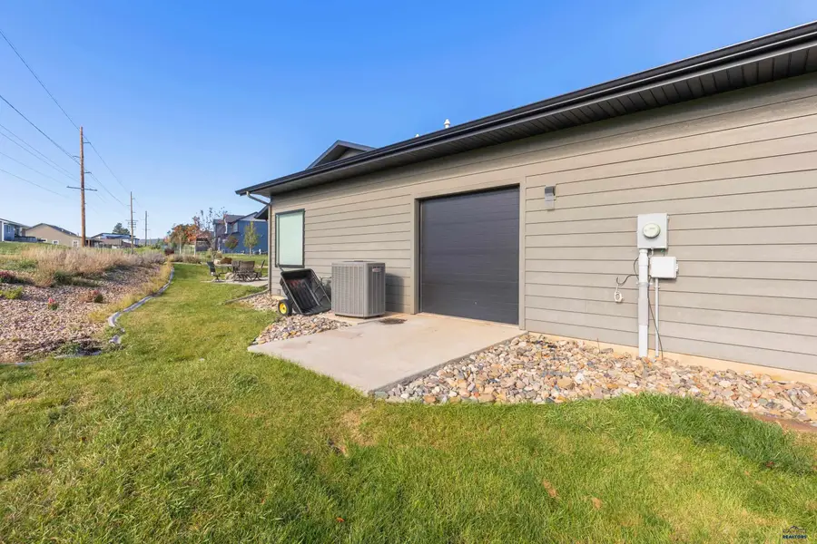 6221 Wind River Rd, Rapid City, SD 57702 - #2