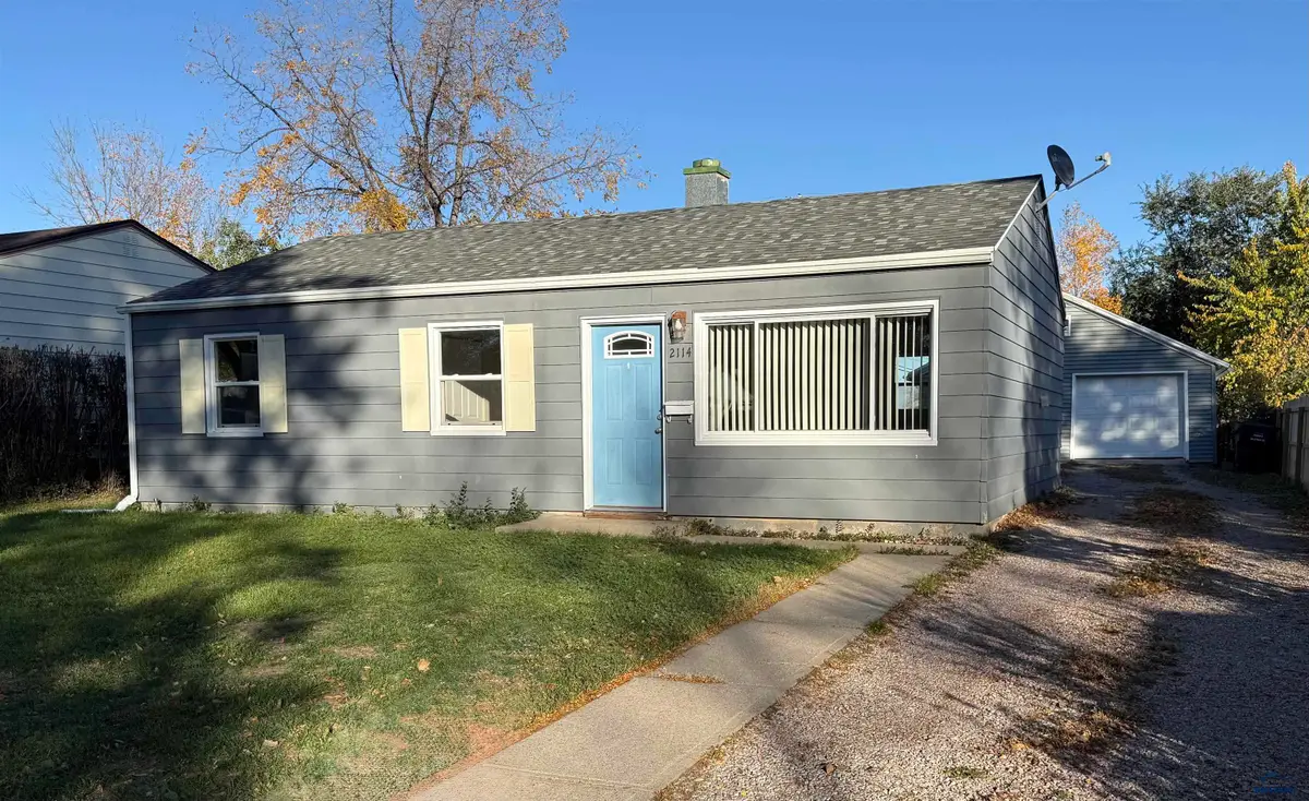 2114 Ivy Ave, Rapid City, SD 57701 - #1
