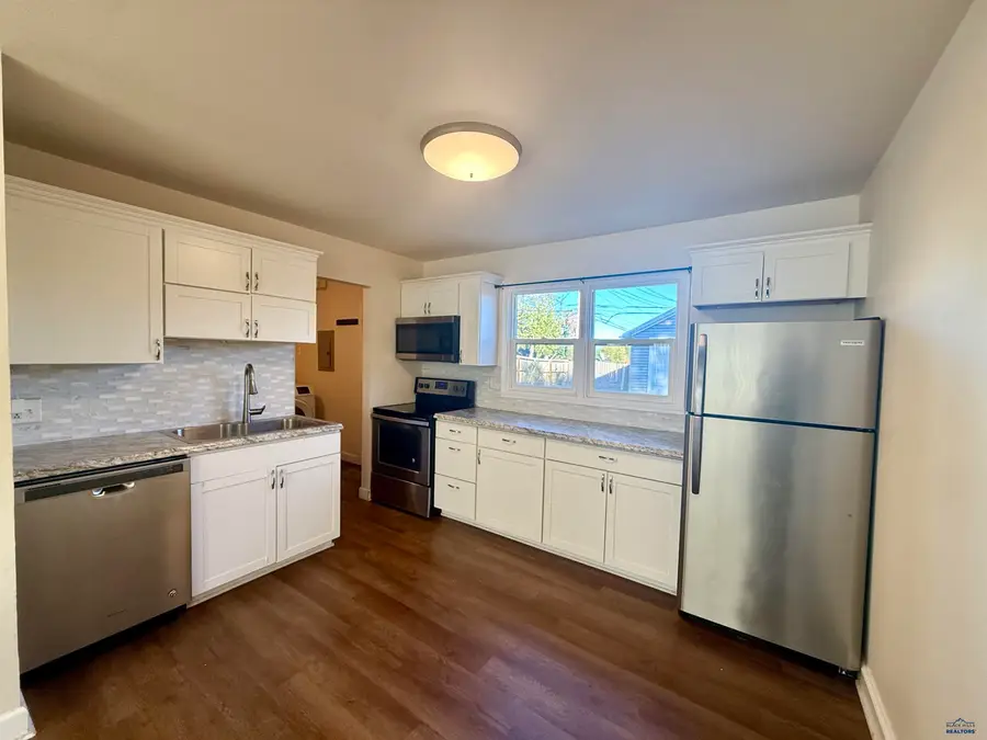 2114 Ivy Ave, Rapid City, SD 57701 - #3
