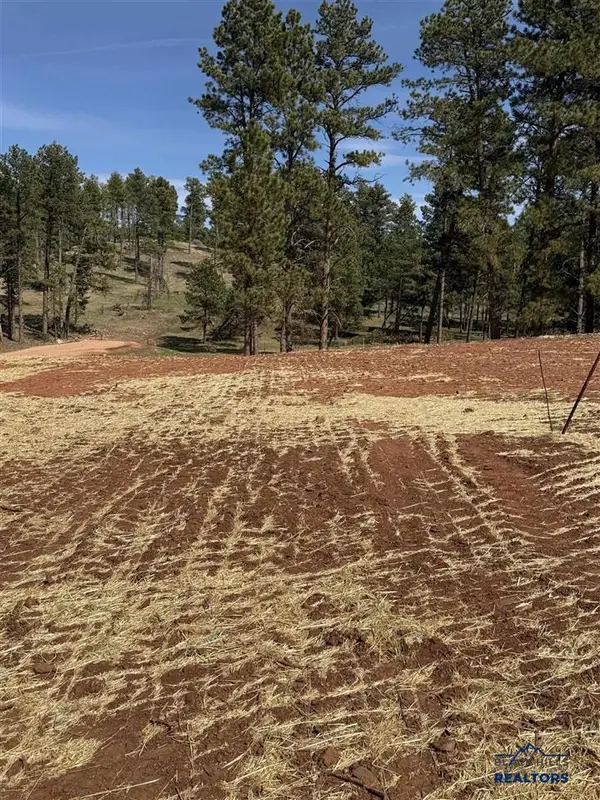 5722 Wind River Rd, Rapid City, SD 57702