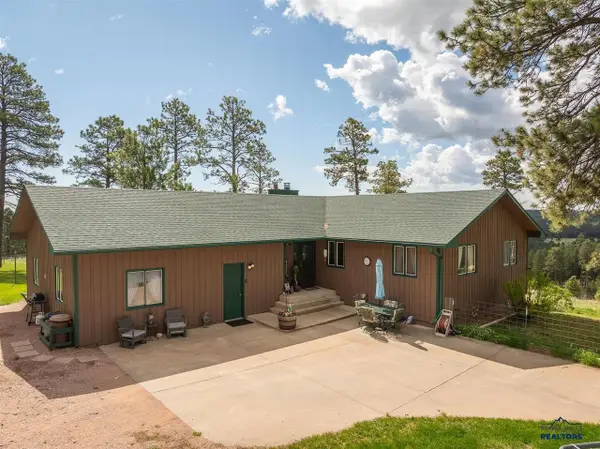 8320 Miracle Rd, Rapid City, SD 57702